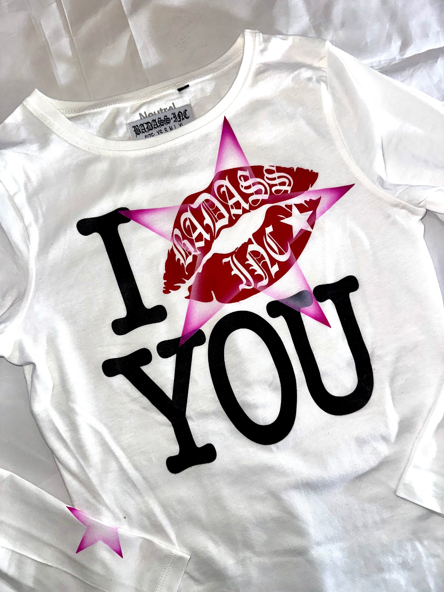 "i kiss you" w/Pink Airbrush - Womans Fit Longsleeve